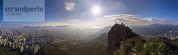 Löwenfelsen und Stadtbild  Hongkong  China