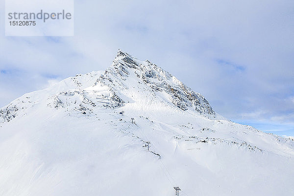 Österreich  Tirol  Galtür  Ballunspitze  Blick auf verschneite Berge  Luftaufnahme