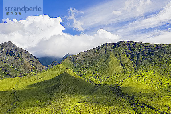 Luftaufnahme über den West Maui Mountains  Maui  Hawaii  USA