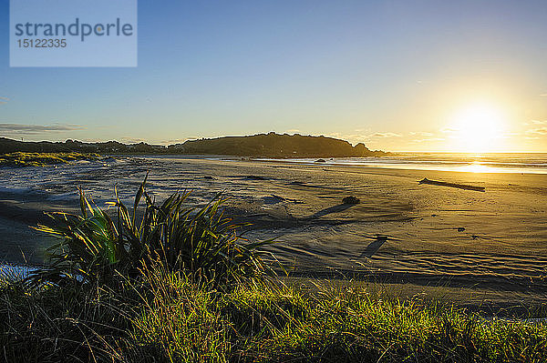 Sonnenuntergang am Cape Foulwind bei Westport  Südinsel  Neuseeland