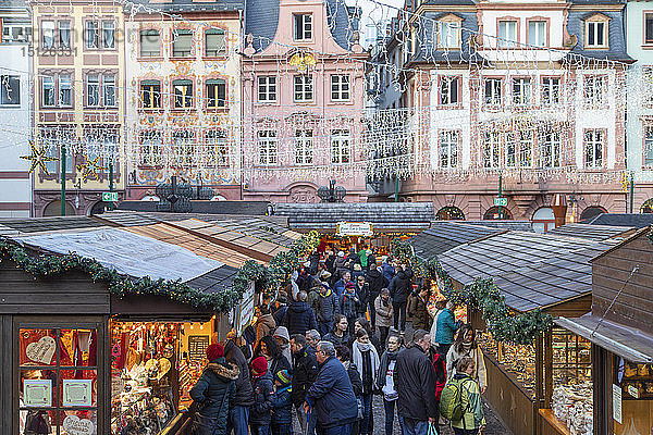 Weihnachtsmarkt  Mainz  Rheinland Pfalz  Deutschland  Europa