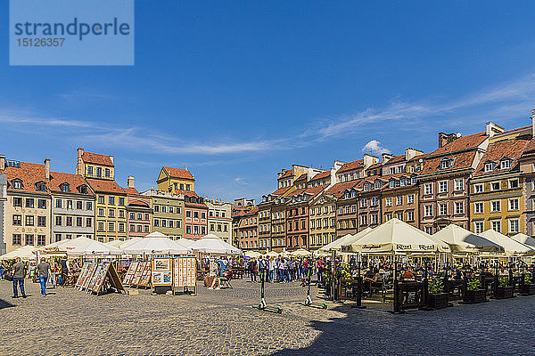 Der farbenfrohe Altstädter Marktplatz in der Altstadt  UNESCO-Weltkulturerbe  Warschau  Polen  Europa