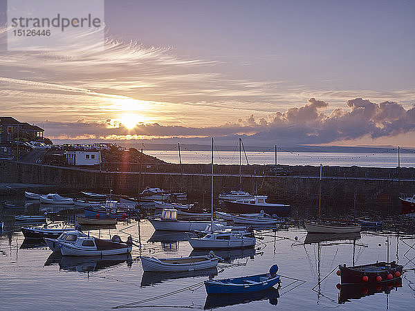 Das malerische Fischerdorf Mousehole  Cornwall  England  Vereinigtes Königreich  Europa