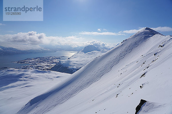 Lyngen Alpen  Lyngseidet  Halbinsel Lyngen  Bezirk Troms  Norwegen  Skandinavien  Europa