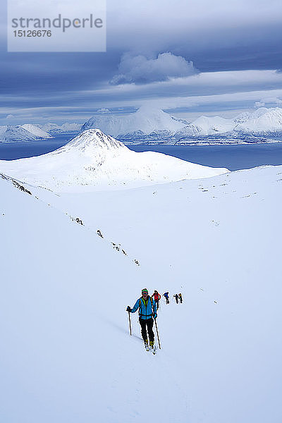 Skitouren in den Lyngen-Alpen  Halbinsel Lyngen  Provinz Troms  Norwegen  Skandinavien  Europa
