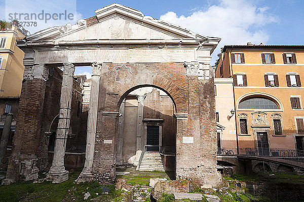 Portikus der Octavia 27 v. Chr.  UNESCO-Welterbestätte  Rom  Latium  Italien  Europa