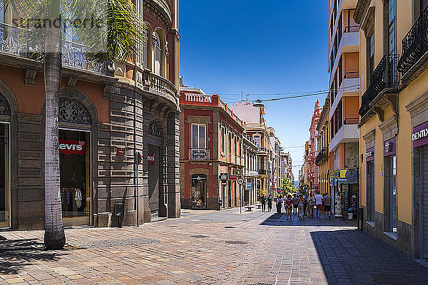 Ecke Castillio-Straße und Robayna-Straße in Santa Cruz de Tenerife  Teneriffa  Kanarische Inseln  Spanien  Atlantik  Europa