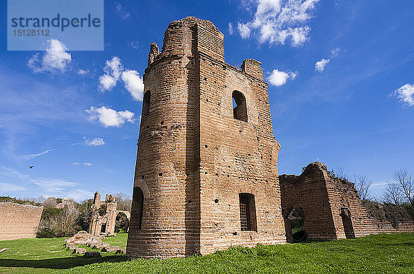 Carceres-Türme  der Zirkus  kaiserliche Residenz von Massenzio  Via Appia  UNESCO-Weltkulturerbe  Rom  Latium  Italien  Europa