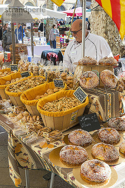 Markt  Aix en Provence  Bouches du Rhone  Provence  Provence-Alpes-Cote d'Azur  Frankreich  Europa