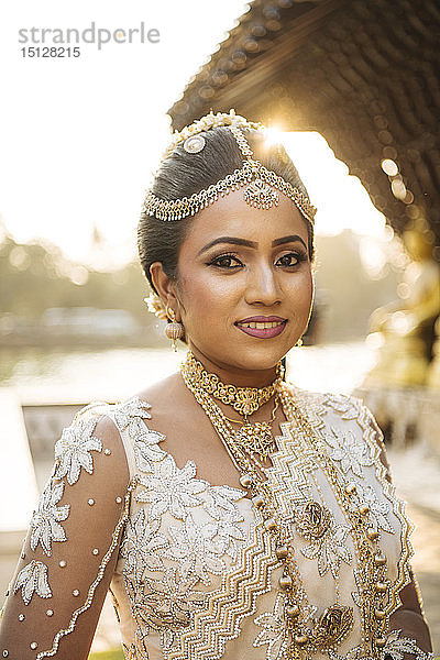 Porträt der Braut  Seema Malakaya-Tempel  Colombo  Westliche Provinz  Sri Lanka  Asien