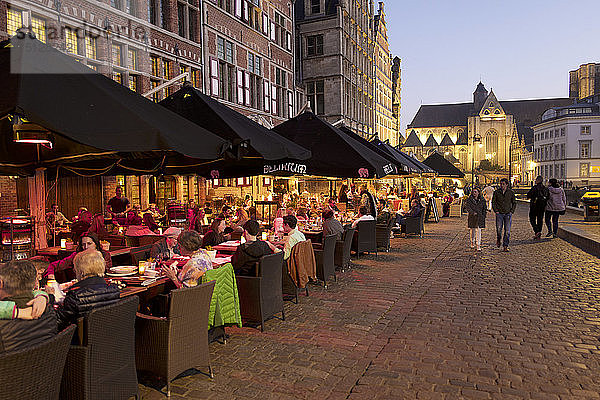 Restaurants entlang des Flusses Leie in Gent  Ostflandern  Belgien  Europa