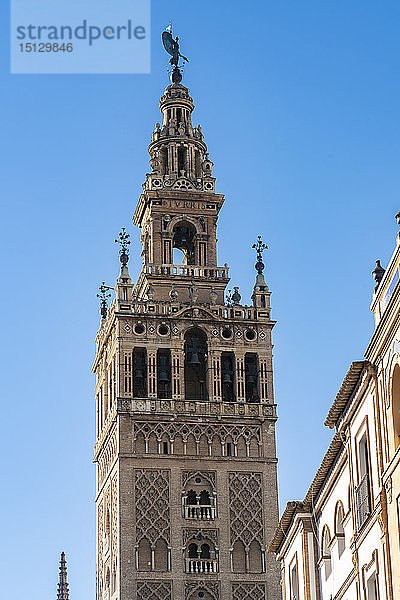 La Giralda  der Glockenturm der Kathedrale von Sevilla  ursprünglich das Minarett der Großen Moschee von Sevilla  UNESCO-Weltkulturerbe  Sevilla  Andalusien  Spanien  Europa
