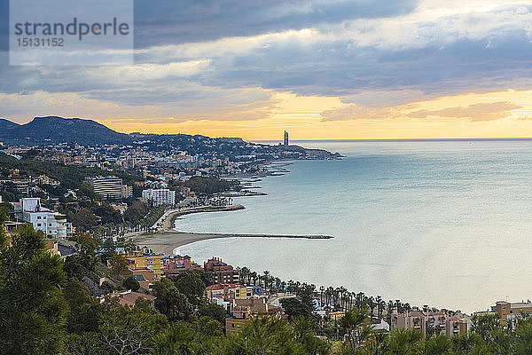 Malaga Blick vom Aussichtspunkt Gibralfaro bei der Burg  Malaga  Andalusien  Spanien  Europa