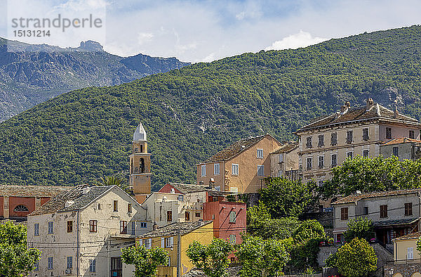 Das historische Bergdorf Nonza am Cap Corse  dem nördlichsten Punkt von Korsika  Frankreich  Mittelmeer  Europa