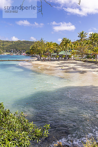 Der Strand von Port Elizabeth  Admiralty Bay  Bequia  Die Grenadinen  St. Vincent und die Grenadinen  Inseln über dem Winde  Westindische Inseln  Karibik  Mittelamerika