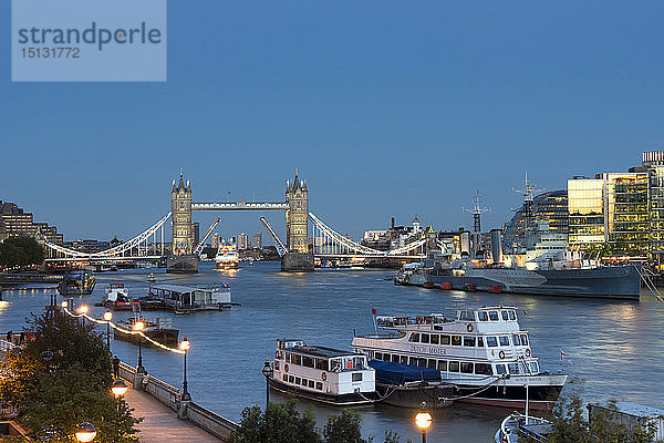 Panorama der Stadt London  London  England  Vereinigtes Königreich  Europa