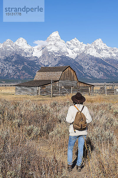 Mormon Row und Teton Range  Grand Teton National Park  Wyoming  Vereinigte Staaten von Amerika  Nordamerika