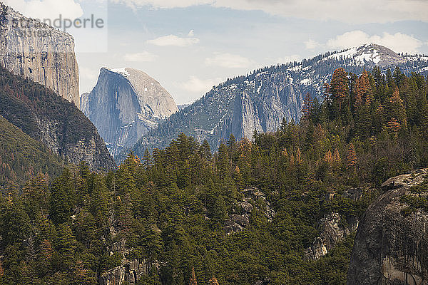 Half Dome  Yosemite-Nationalpark  UNESCO-Welterbe  Kalifornien  Vereinigte Staaten von Amerika  Nord-Amerika