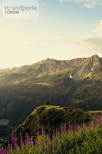 Schweiz  Tessin  Airolo  Morgenstimmung am Gotthardpass