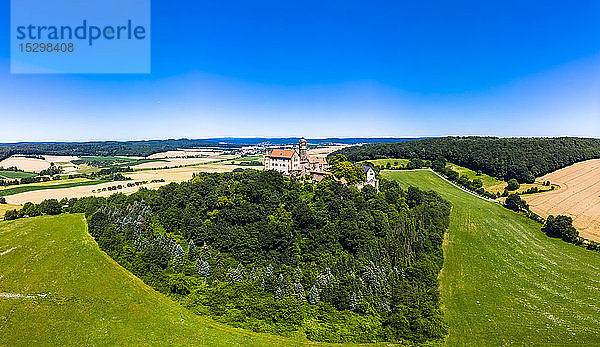 Deutschland  Hessen  Wetterau  Luftaufnahme der Ronneburg