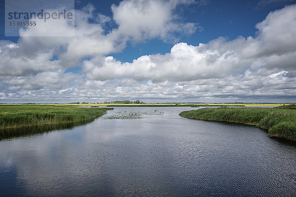 Fluss Schmale  Ruttebueller See  Nordfriesland  Schleswig-Holstein  Deutschland  Europa