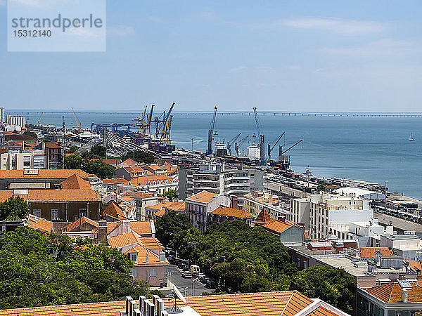 Blick über die Altstadt  Lissabon  Portugal