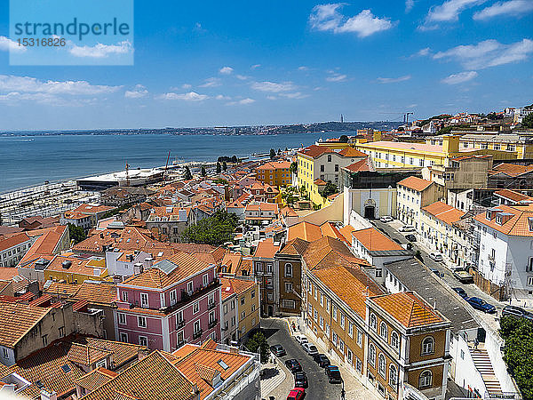 Blick über die Altstadt  Lissabon  Portugal