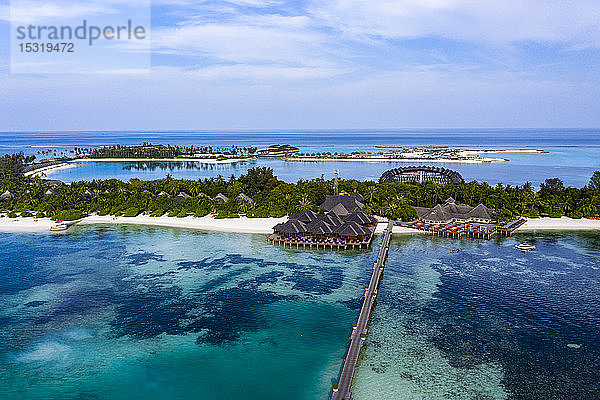 Luftaufnahme der Strandbungalows  Olhuveli  Süd Male Atoll  Malediven