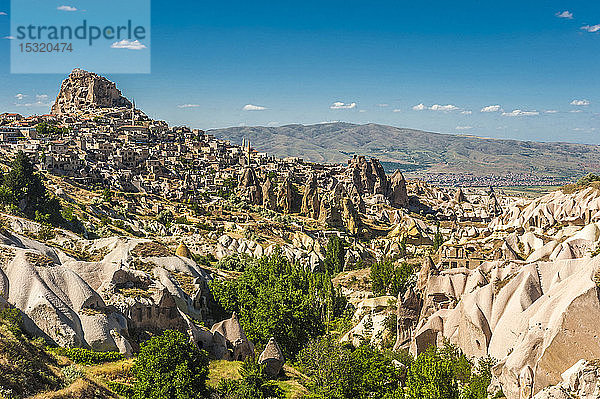 Türkei  Nationalpark Goreme und Felskunststätten von Kappadokien  Stadt Ortahisar