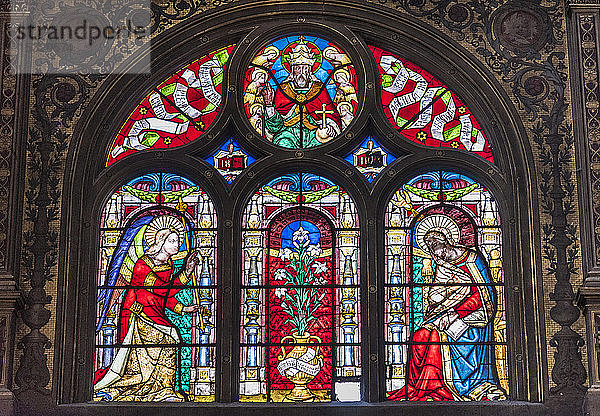 Frankreich  1. Arrondissement von Paris  Kirche Saint-Eustache  Glasfenster der Kapelle der Jungfrau Maria