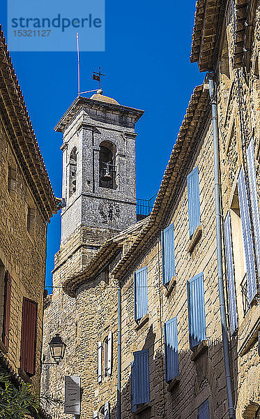 Frankreich  Provence  Vaucluse  Glockenturm der Kirche ChÃ¢teauneuf-du-Pape