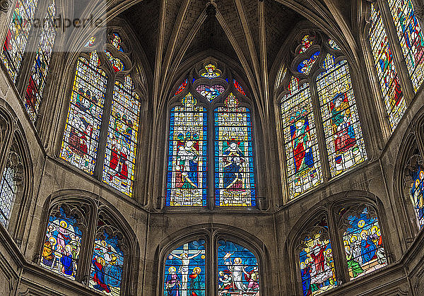 Frankreich  5. Arrondissement von Paris  Quartier Latin  Glasfenster (15. und 19. Jahrhundert) in der Apsis der Kirche Saint-Severin