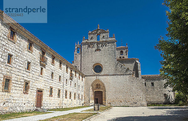 Spanien  Autonome Gemeinschaft von Kastilien und León  Provinz Burgos  Kloster San Pedro de Cardena  Glockenturm