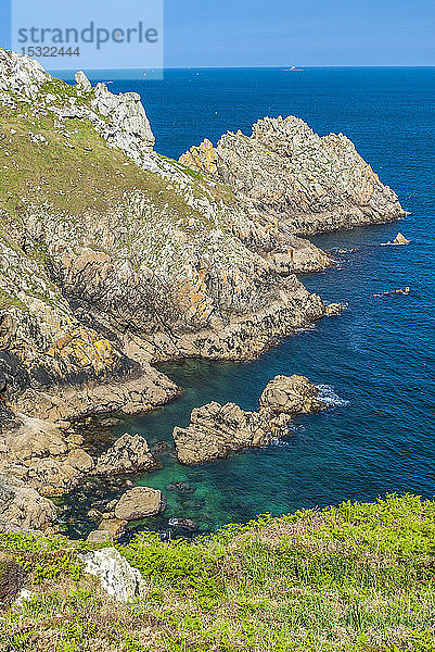 Frankreich  Bretagne  Cap Sizun  Felsenküste an der Pointe du Raz