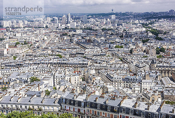 Frankreich  18. Arrondissement von Paris  Stadtteil Clignancourt  Blick von der Kuppel der Herz-Jesu-Basilika in Paris