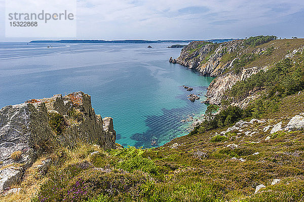 Frankreich  Bretagne  Halbinsel Crozon  Telgruc sur Mer  Küstenweg GR34 zwischen l'Ile de l'Aber und dem Strand von Trez-Bellec