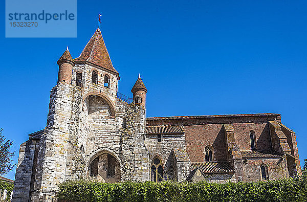 Frankreich  Tarn-et-Garonne  Auvillar  Kirche Saint Pierre (12.-14. Jahrhundert) (Schönstes Dorf Frankreichs) (Jakobsweg)