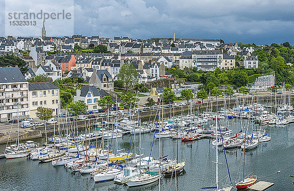Frankreich  Bretagne  Douamenez  Yachthafen auf der aber Port Rhu