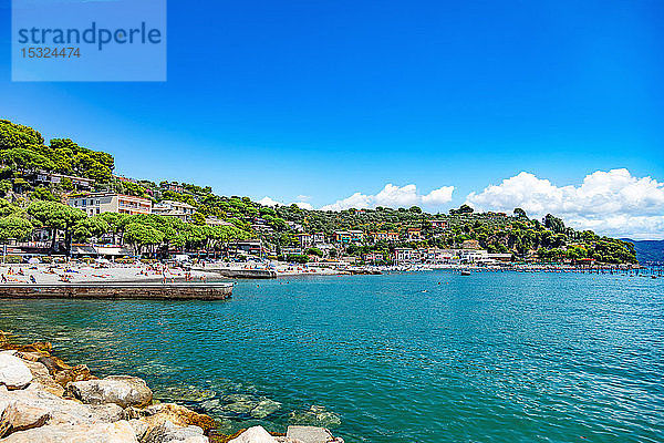 Portovenere  Cinque Terre  Ligurien  Italien - 09 August 2018 - Blick auf das Dorf