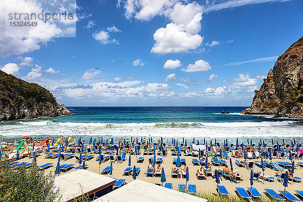 Strand des Thermalparks Castiglione  Ischia  Golf von Neapel  Region Kampanien  Italien