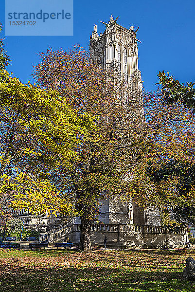 Frankreich  Paris  4. Arrondissement  Saint-Jacques-Turm (Tour Saint-Jacques) und der Stadtpark (16. Jahrhundert  extravagante Gotik  historisches Denkmal)