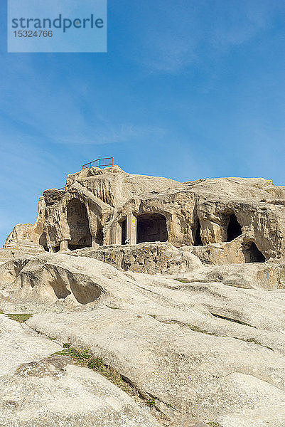 Die in den Fels gehauene Stadt Uplistsiche bei Gori  Schida Kartli  Georgien  Transkaukasien