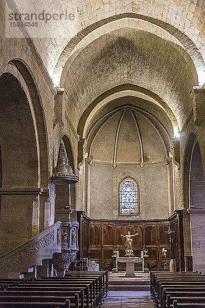 Frankreich  Provence  Vaucluse  ChÃ¢teauneuf-du-Pape  Kirche Notre Dame de l'Assomption