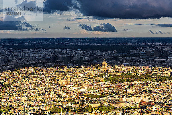 Frankreich  Paris  Blick vom Eiffelturm (Kirche Saint-Sulpice  Pantheon  Luxemburgische Gärten  Bercy  Bois de Vincennes)