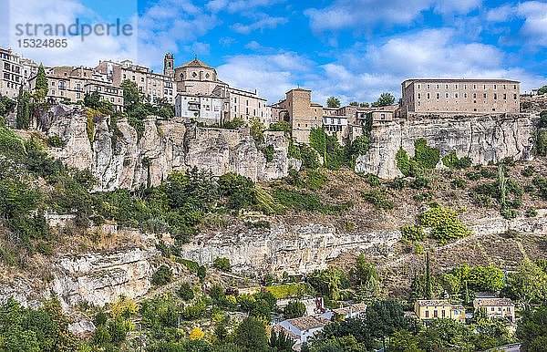 Spanien  Autonome Gemeinschaft Kastilien-La Mancha  Stadt Cuenca  alte Stadt an der Steilküste (UNESCO-Welterbe) (Schönstes Dorf Spaniens)