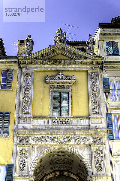 Italien  Lombardei  Varese  Piazza San Vittore  Arco Mera