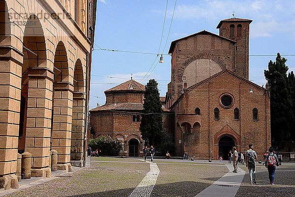 Europa  Italien  Emilia-Romagna  Bologna  Kirche St. Stephan  Heiliges Kruzifix  Kirche des Heiligen Grabes