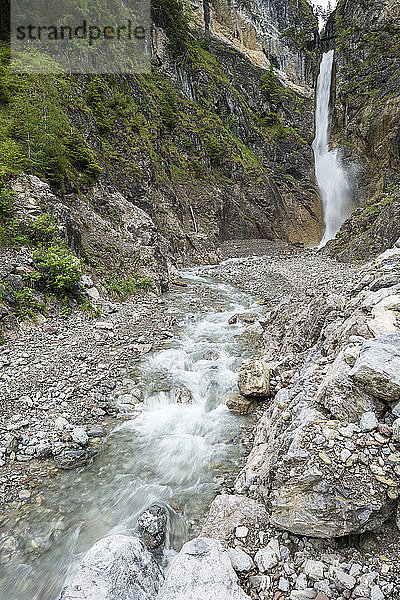 Österreich  Tirol  Lechtal  Naturpark Tiroler Lech  Edelbachklamm Wasserfall