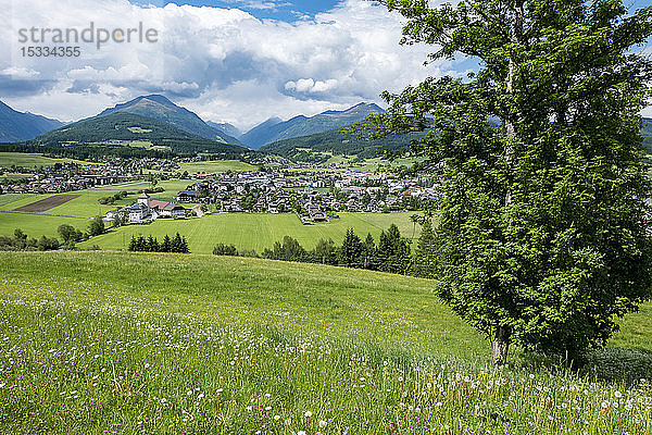 Österreich  UNESCO-Biosphärenpark Salzburger Lungau  Tamsweg ist eine Marktgemeinde im österreichischen Bundesland Salzburg  der Ort von St. Leonhardhill