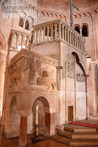Europa  Italien  Emilia-Romagna  Bologna  Kirche des Heiligen Grabes